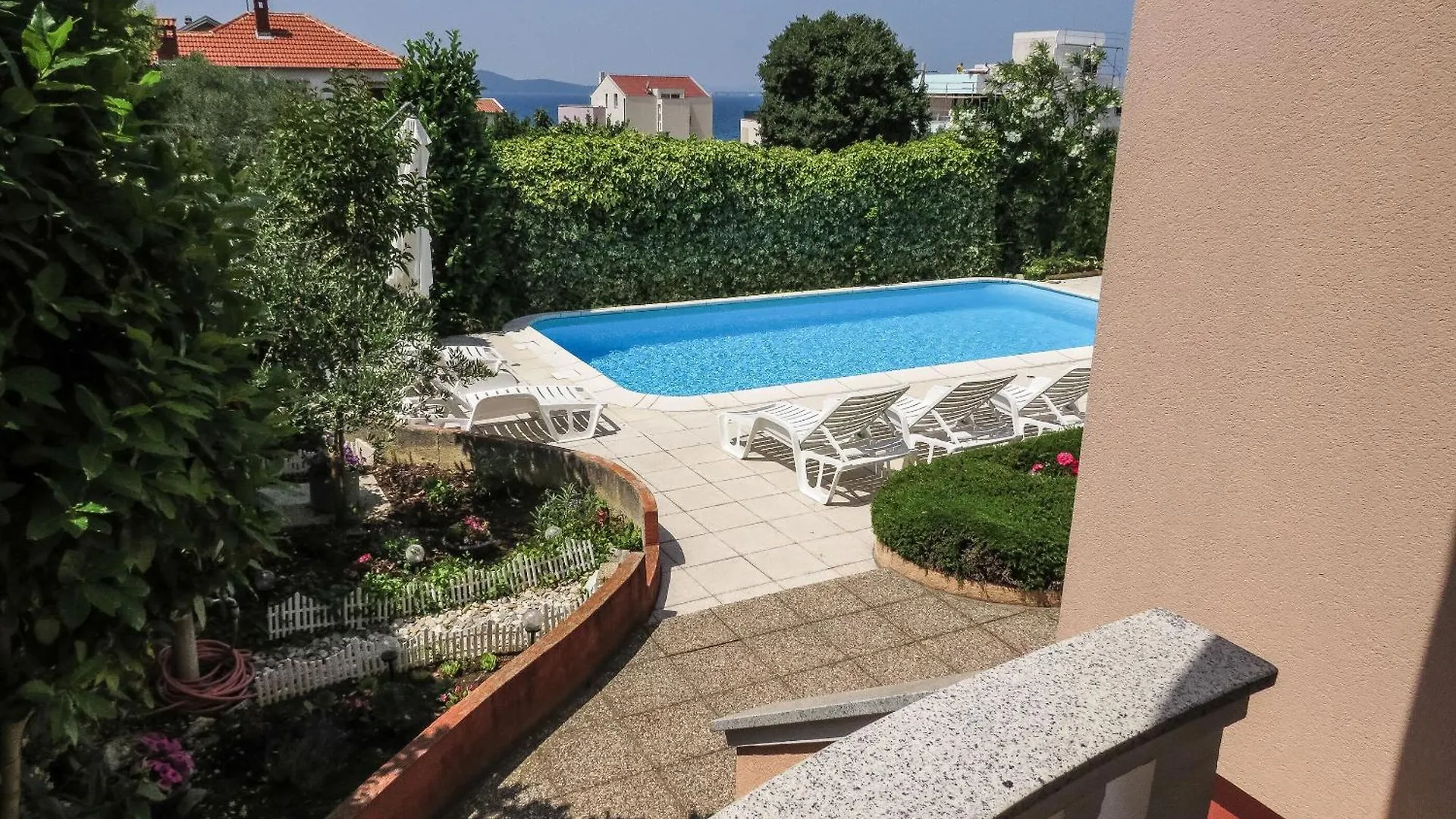 Apartments Eddie - Great Location & Comfor ザダル