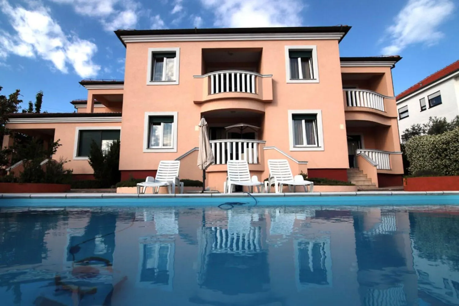Apartments Eddie - Great Location & Comfor Zára